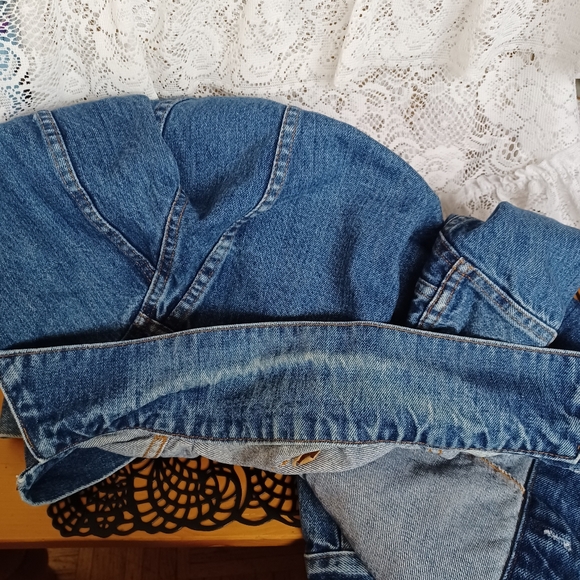 VINTAGE LEVI'S TRUCKER DENIM JACKET SIZE 36 0961-19 MADE IN CANADA - Picture 4 of 16